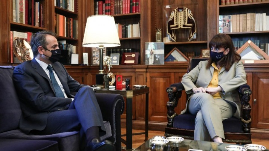 Μητσοτάκης: Έρχεται υποχρεωτικός εμβολιασμός στο υγειονομικό προσωπικό και στις μονάδες φροντίδας