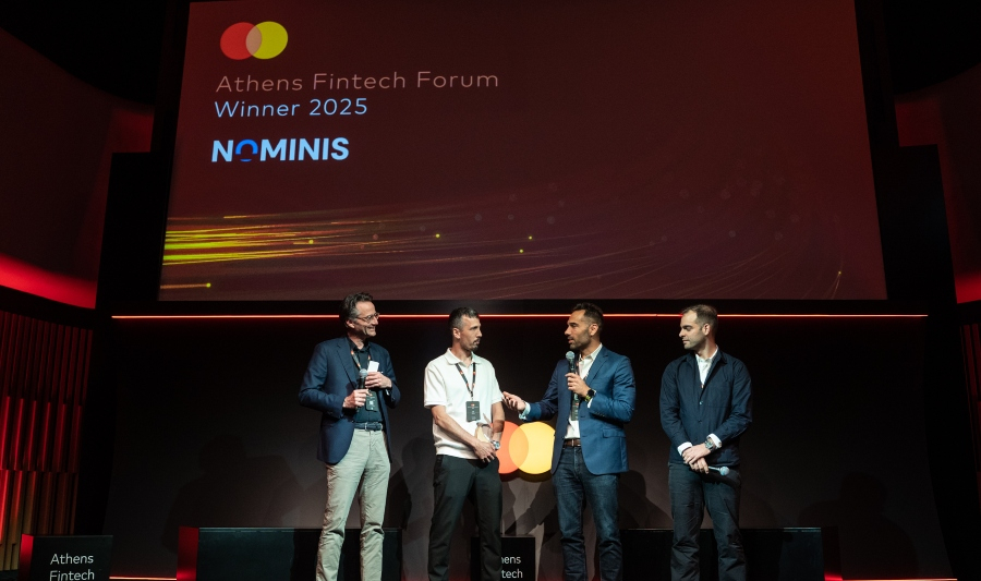 Από αριστερά: Andreas Spengel, Senior Vice President, Fintech, Platforms &amp; New Verticals Central Europe της Mastercard, Snir Levi, Founder &amp; CEO της Nominis, Παναγιώτης Πολύδωρος, Country Manager στη Mastercard για την Ελλάδα, την Κύπρο και τη Μάλτα και Ορέστης Ντούνιας, Fintech Lead στη Mastercard για την Ελλάδα, την Κύπρο και τη Μάλτα