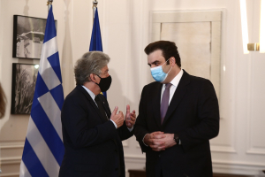 Μπρετόν σε Πιερρακάκη: Με το ψηφιακό πιστοποιητικό μας δίνετε παραδείγματα που ακολουθούμε