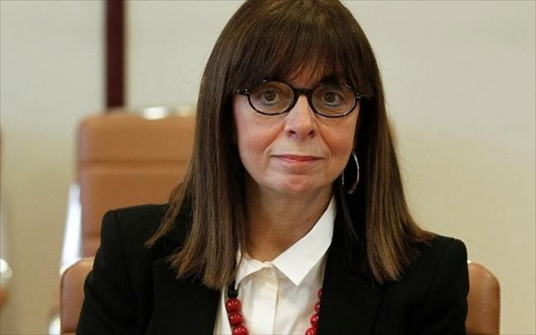 Σακελλαροπούλου: Ο εμβολιασμός είναι αυτή τη στιγμή η μόνη λύση που έχουμε για να επιστρέψουμε στην κανονικότητα