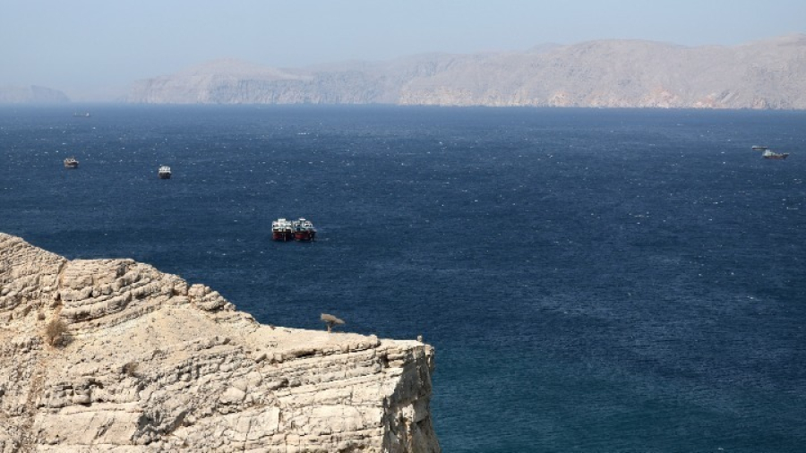 Τραμπ: «Θα ανακηρύξω το Ορμούζ αμερικανικό έδαφος» – Σκληρή απάντηση από το Ιράν