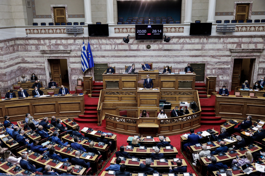 Βουλή: Ψηφίστηκε από την ολομέλεια η Ενιαία Αρχή Δημοσίων Συμβάσεων