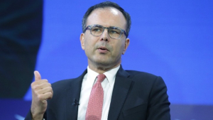 Πατέλης: Οι εξελίξεις στη Μ. Ανατολή δεν μας έχουν επηρεάσει- Έχει καλά θεμέλια η οικονομία μας