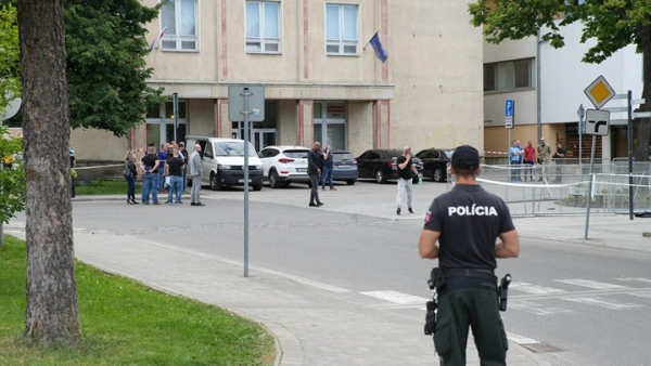 Σλοβακία: Ο πρωθυπουργός Φίτσο ανέκτησε τις αισθήσεις του - Συγγραφέας 71 ετών ο δράστης της επίθεσης