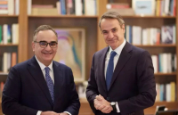 Συνάντηση Πρωθυπουργού με τον Β. Κοντοζαμάνη