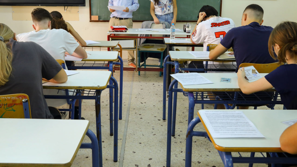 Αντίστροφη μέτρηση για την έναρξη των Πανελλαδικών