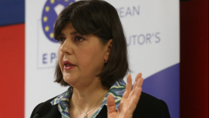 Λάουρα Κοβέσι: «Δίκαιο το αίτημα» του Κυρ. Μητσοτάκη για ταχεία έρευνα της υπόθεσης των Ελλήνων βουλευτών