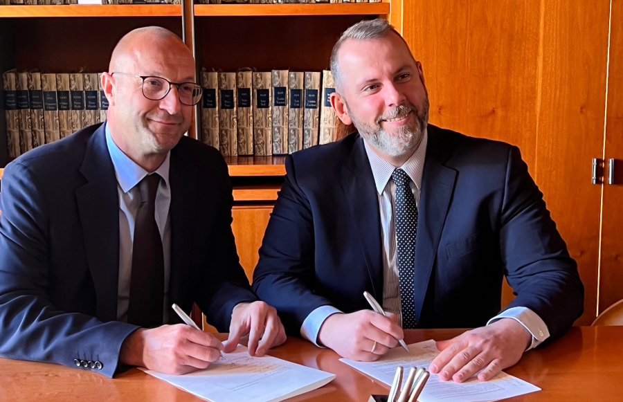 Αριστερά ο κ. Maurizio Pelloni και δεξιά ο κ. Λάμπρος Μπίσαλας