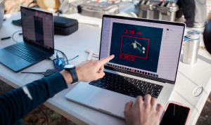 Η AWS στηρίζει την Ocean Cleanup για καθαρούς ωκεανούς μέσω ΑΙ και cloud υπηρεσίες