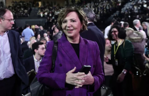 Όλγα Γεροβασίλη: Δηλώνω παρούσα για να σταματήσει ο κατήφορος