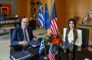 Συνάντηση Κ. Χατζηδάκη - K. Γκιλφόιλ: Στο υψηλότερο επίπεδο των τελευταίων ετών οι σχέσεις Ελλάδας-ΗΠΑ