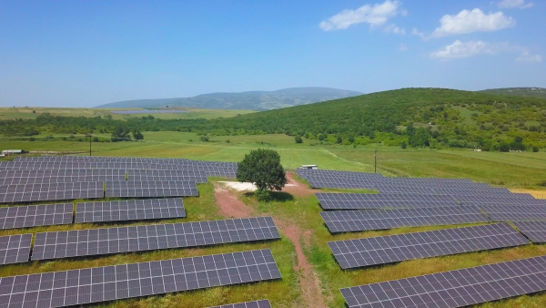 FARIA Renewables - Duferco Hellas: Υπέγραψαν δεκαετή σύμβαση αγοράς ηλεκτρικής ενέργειας