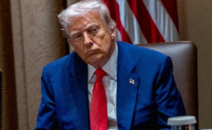 ΗΠΑ: «Καμία χώρα δεν θα γλιτώσει» από τους δασμούς, προσωρινές οι εξαιρέσεις