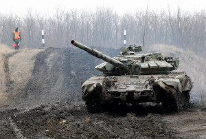 Δύο ρωσικά κονβόι με στρατιωτικό εξοπλισμό καθ’ οδόν προς το Ντονέτσκ