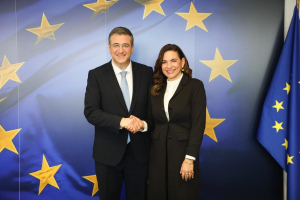 Συνάντηση Όλγας Κεφαλογιάννη με τον Απ. Τζιτζικώστα: Στο επίκεντρο ο βιώσιμος τουρισμός