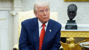 ΗΠΑ: Ο Τραμπ δεν έχει «καμιά πρόθεση» να χαλαρώσει τους τελωνειακούς δασμούς σε χάλυβα και αλουμίνιο