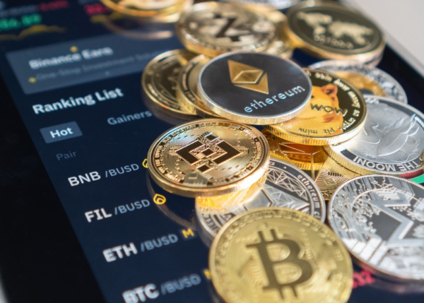 Το Bitcoin κάτω από τις 16.000 δολάρια, εν μέσω σκανδάλου FTX