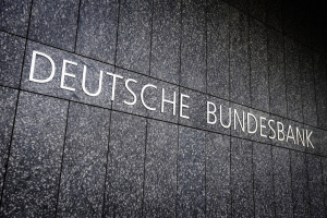 Bundesbank: Η ΕΚΤ πρέπει να παραμείνει εστιασμένη στον εξορθολογισμό της νομισματικής πολιτικής