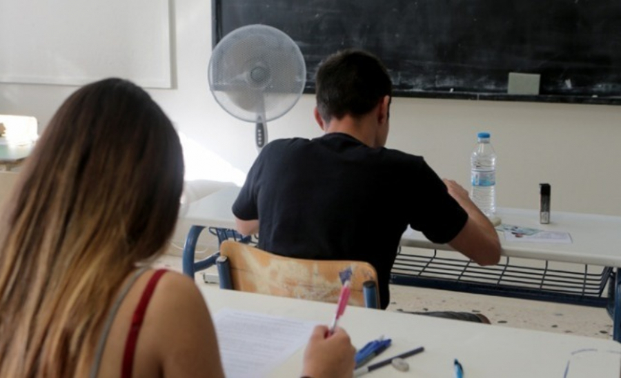 Πανελλαδικές 2021: Πάνω από 20.000 υποψήφιοι θα μείνουν εκτός ΑΕΙ