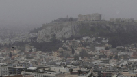 Αφρικανική σκόνη και λασποβροχή του σκηνικό του καιρού