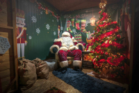 Η Αθήνα γεμίζει με Χριστουγεννιάτικα Χωριά