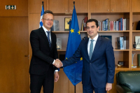 Την τροφοδοσία της Ουγγαρίας με φυσικό αέριο μέσω Ελλάδας συζήτησε ο Κ. Σκρέκας με τον Ούγγρο ΥΠΕΞ