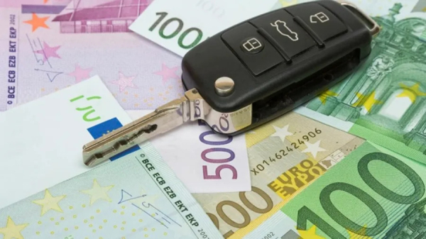 Προς κατάργηση τεκμήρια και φόρος πολυτελούς διαβίωσης