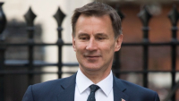 Βρετανία: Αντιμέτωπος με την αγορά ομολόγων ο νέος υπ. Οικονομικών Τζέρεμι Χαντ