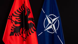 Το ΝΑΤΟ σε συνομιλίες για την κατασκευή ναυτικής βάσης στην Αλβανία
