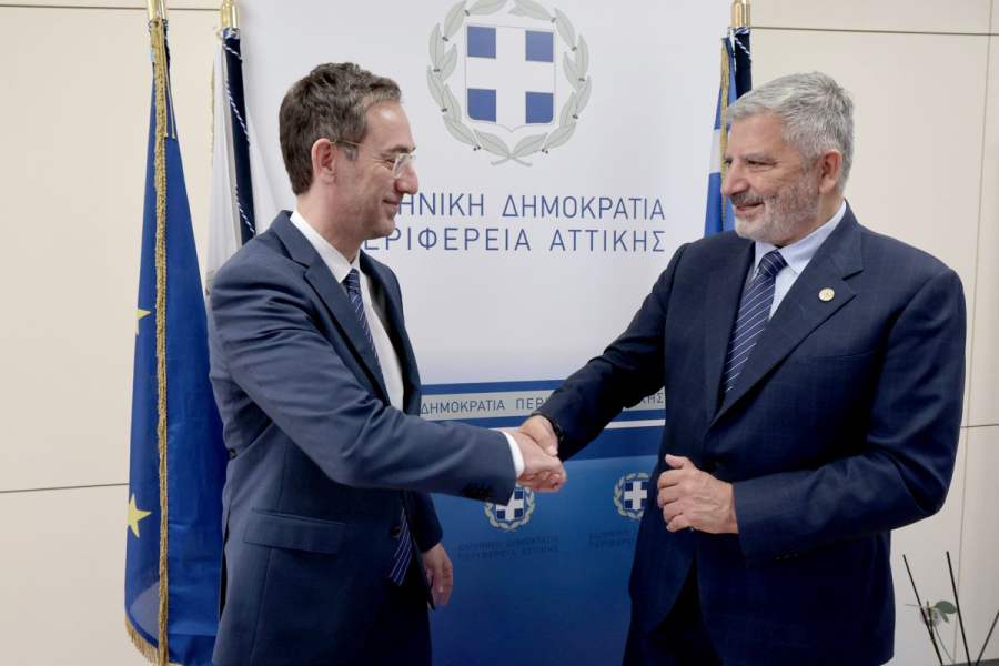 Υπεγράφη η σύμβαση για τη δημιουργία ποδηλατόδρομου και πεζόδρομου στην Αττική Ριβιέρα