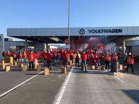 Volkswagen και συνδικάτα συμφώνησαν να μην μπουν «λουκέτα» σε εργοστάσια