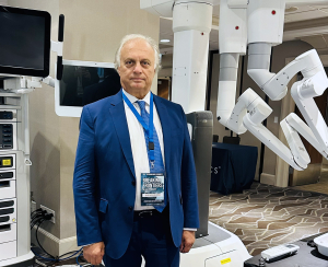 Έλληνας ο πρόεδρος της Παγκόσμιας Επιστημονικής Εταιρείας Ρομποτικής Χειρουργικής