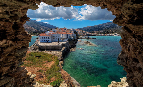 Τα μονοπάτια της Άνδρου προβάλλονται στη Γερμανία - Αφιέρωμα του περιοδικού Wandern &amp; Reisen