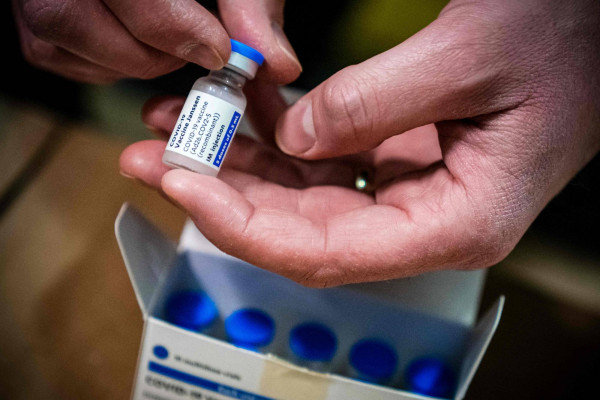 ΗΠΑ: Γυναίκα στην οποία χορηγήθηκε το εμβόλιο της Johnson &amp; Johnson νοσηλεύεται στο Τέξας με συμπτώματα θρόμβωσης