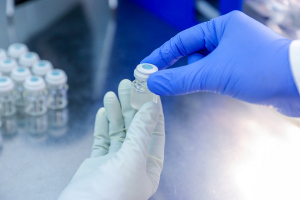 Εμβολιασμοί: Ο ρόλος της 3ης δόσης με βάση τα τελευταία δεδομένα