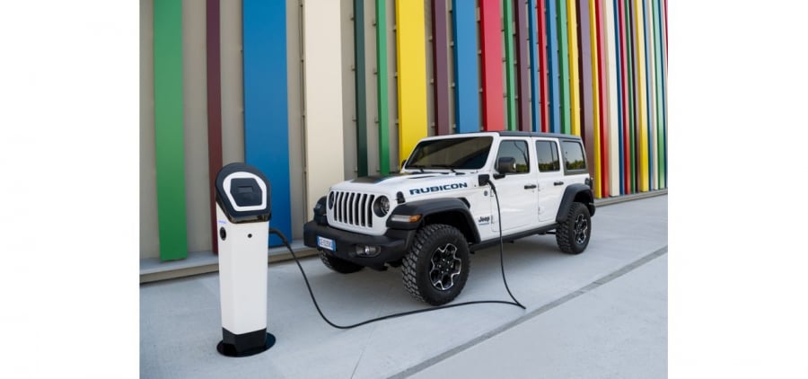 Jeep: Γιορτάζει τα 80α της γενέθλια χτίζοντας ένα ηλεκτρικό παρόν και μέλλον