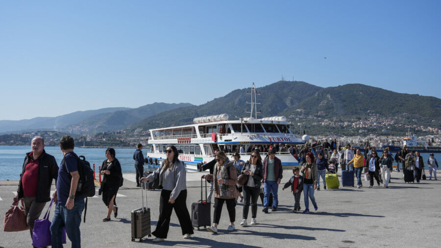 Ισχυρή η τουριστική κίνηση από την Τουρκία προς τα νησιά του ανατολικού Αιγαίου