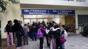 Προφυλακίστηκε η 16χρονη που μαχαίρωσε συμμαθήτριά της σε γυμνάσιο της Κυψέλης