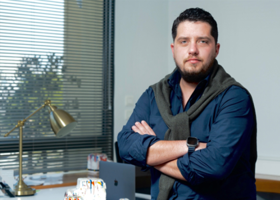 Ο Αντώνης Σαμοθράκης, συν-ιδρυτής και CEO του instacar.