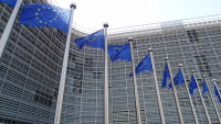 Bloomberg: Έρχεται η κοινή ψηφιακή ευρωπαϊκή ταυτότητα, σε μορφή εφαρμογής στο κινητό για όλη την ΕΕ