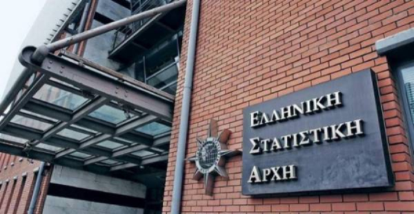 Αύξηση 3,1% στις αφίξεις και 3,7% στις διανυκτερεύσεις τον Απρίλιο σε ξενοδοχειακά καταλύματα