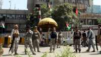 Η μία μετά την άλλη χώρα κλείνει ή απομακρύνει την πρεσβεία της από την Καμπούλ