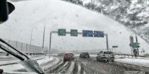 Κακοκαιρία "Μπάρμπαρα": Κλειστές Αθηνών - Λαμίας και Κατεχάκη