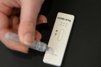 Σχολεία: Πάνω από 500 κρούσματα έδειξαν τα self test