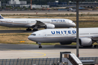 Η United Airlines ανέστειλε τις πτήσεις της εντός του ρωσικού εναέριου χώρου