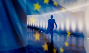 Ευρωζώνη (PMI): Πέμπτη συνεχόμενη μηνιαία πτώση της επιχειρηματικής δραστηριότητας
