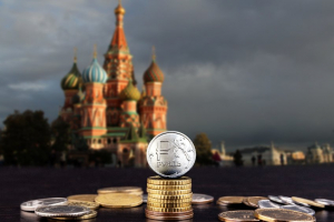 Ρωσία: Πληρώνει σε ρούβλια τους τόκους για χρέη της και καταγγέλλει «φάρσα» χρεοκοπίας