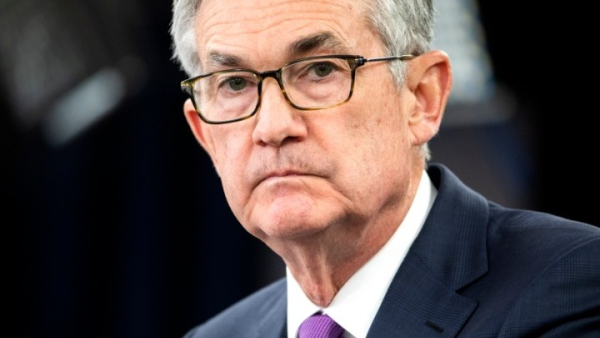 Fed: Διατήρησε αμετάβλητα τα επιτόκια, παρά τις πιέσεις Τραμπ