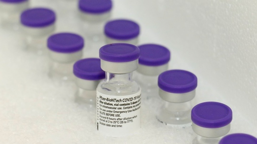 Pfizer: Εμβόλιο mRNA και για τη γρίπη