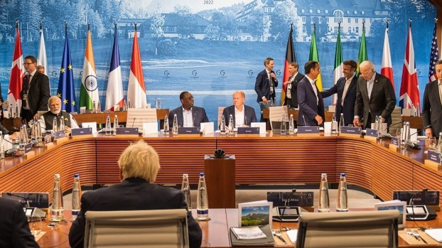 G7: Η Γαλλία καλεί τις πετρελαιοπαραγωγές χώρες να παράγουν περισσότερο
